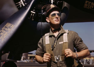 Polarizētās spoguļa saulesbrilles Aviator - vēstures lapa