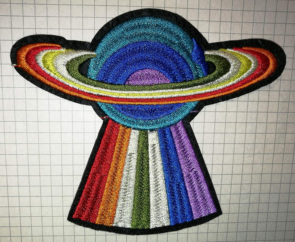 Uzšuve - Ciplanētieši UFO visuma stari