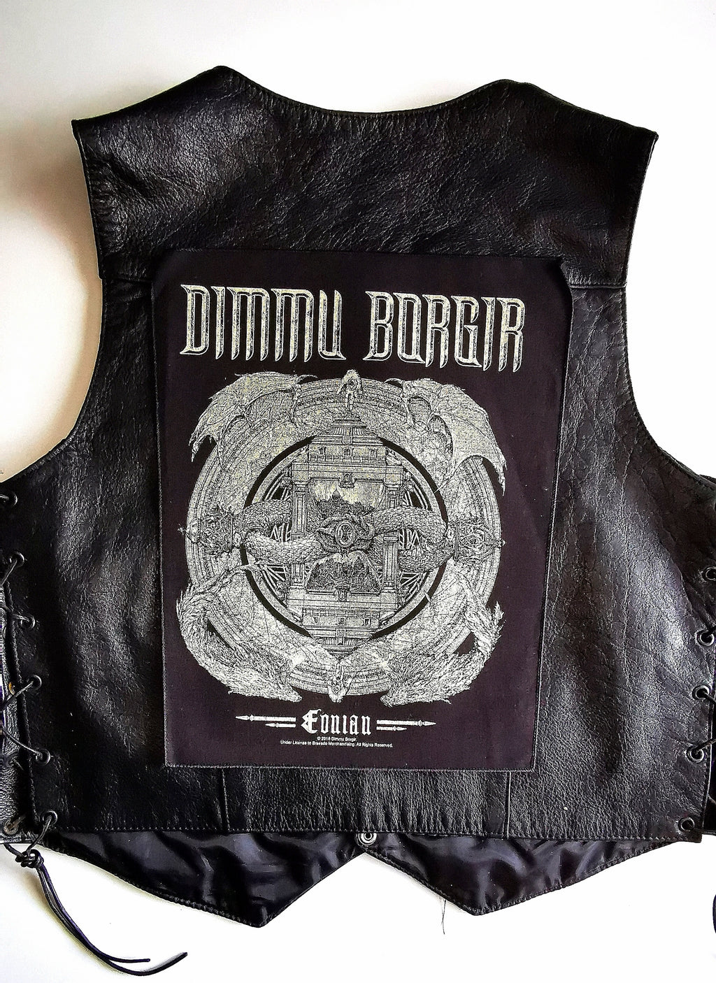 Lielā Uzšuve Dimmu Borgir: EONIAN