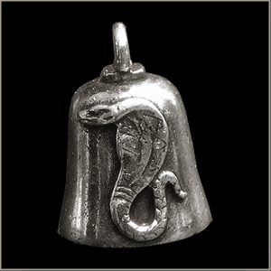 Baikeru tradīcija - Aizsargājošais  zvaniņš (Gremlin Bell)  Kobra